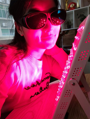 400W Led Portable Red Light Therapy Device Stand, Light Therapy Panel for Pain Relief